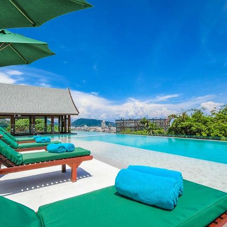 ホテル The Aristo Seaview パトン エクステリア 写真